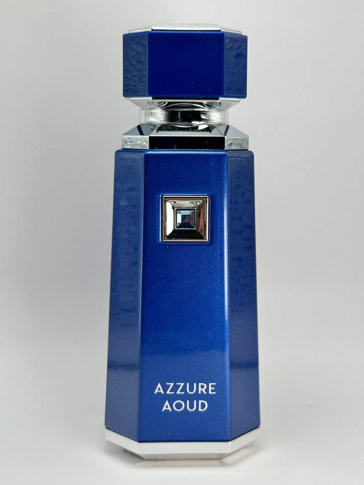 French Avenue Azzure Aoud