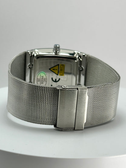 POEDAGAR 885 – Reloj de Cuarzo Rectangular con Malla Milanesa